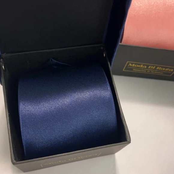 Moda Di Raza Ties - Picture 5 of 6